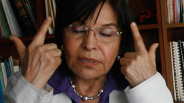 Cuestionada por su gestión como ministra en segundo gobierno de Alan García.