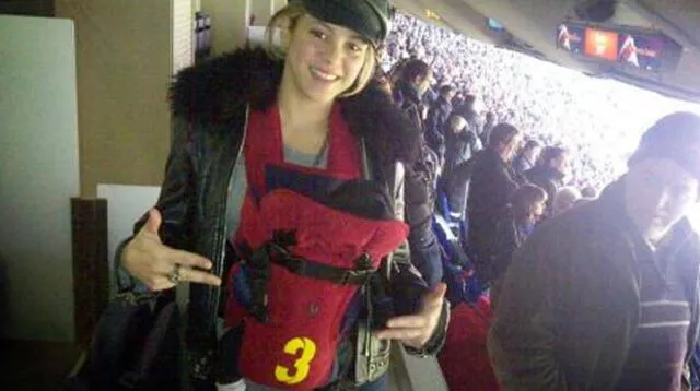 Shakira comparte foto de primera visita de Milan al estadio de Barcelona.