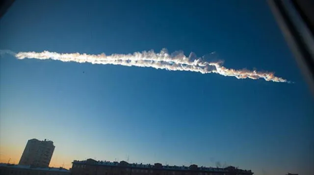 Imágenes del Meteorito caído en Rusia y que dejó más de 500 afectados.