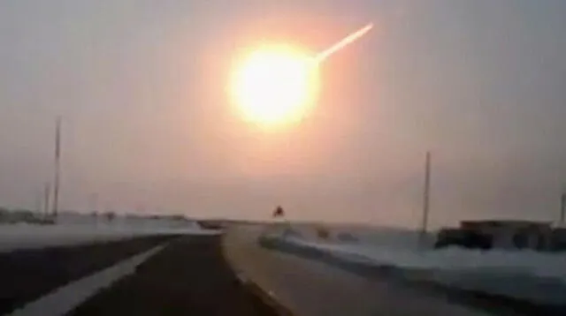 Imágenes del Meteorito caído en Rusia y que dejó más de 500 afectados.