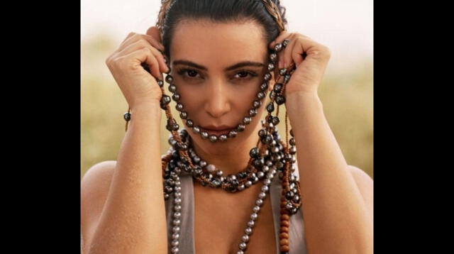 Kim Kardashian muestra el lado sexy de su embarazo para la lente de Egotastic.