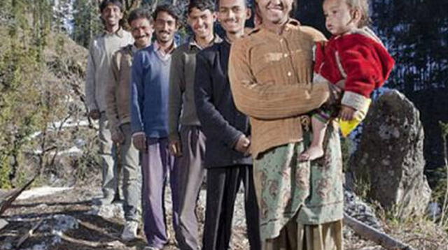 Rajo Verma vive con sus cinco esposos, todos ellos hermanos.