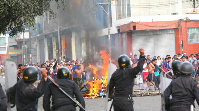 Ministro recordó que policías enfrentaron a matones contratados por terceros. 