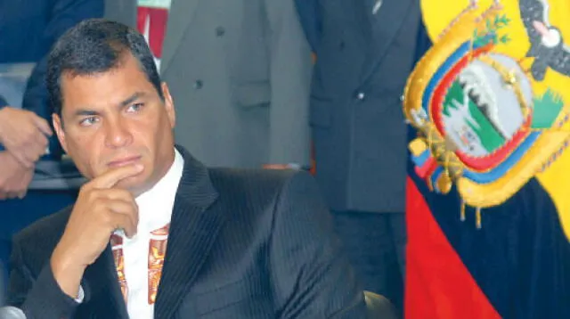 Rafael Correa dice que le pidieron negar asilo.