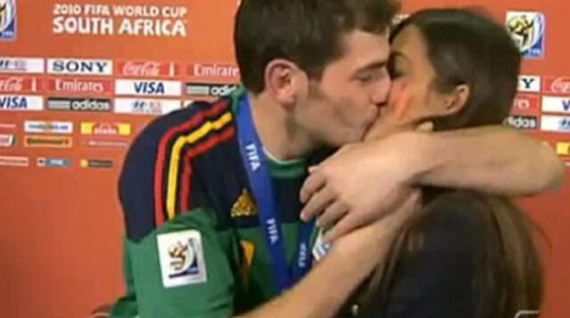 Foto original del beso de Iker Casillas a Sara Carbonero