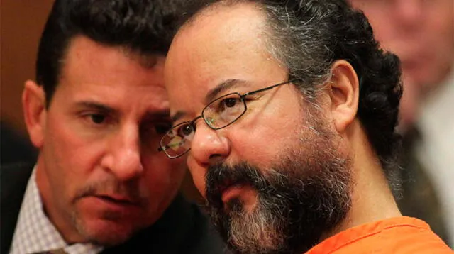 Ariel Castro, vestido de naranja, está condenado a 1000 años de cadena perpetua. Pudo ser sentenciado a pena de muerte.