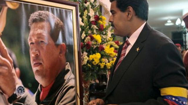 Nicolás Maduro aseguró que duerme en mausoleo de Hugo Chávez