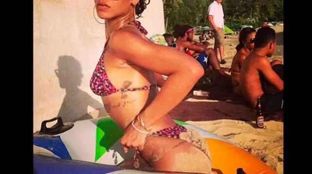 Instagram: Rihanna Ass, fue el título de su caliente foto.