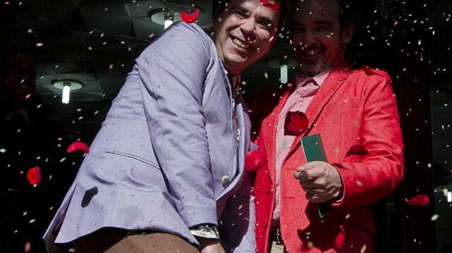 Sergio Miranda y Rodrigo Borda se unieron en matrimonio en Uruguay