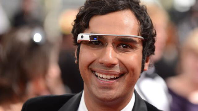 Actor se lució con sus gafas inteligentes, Google Glass.