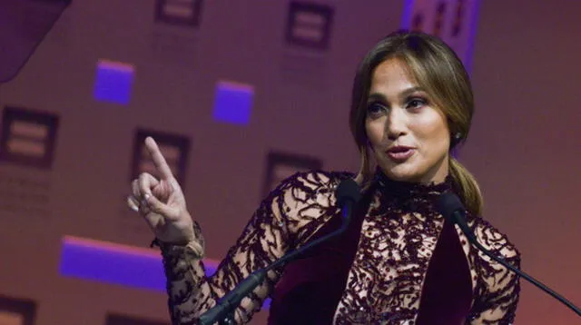 Jennifer Lopez se siente orgullosa del cuerpo que tiene.