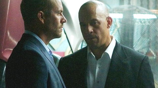 Paul Walker y Vin Diesel en una toma de 'Rápidos y Furiosos 7'