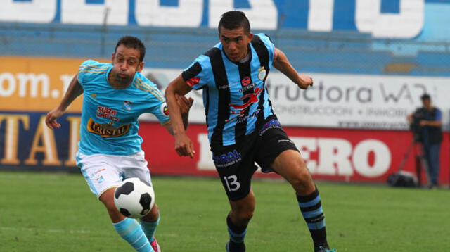  Cuadro rimense comenzó ganando con gol de Blanco y la visita igual mediante Santillán. 