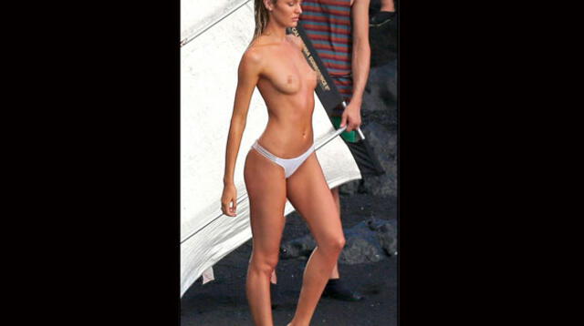Candice Swanepoel en infartantes topless para Victoria's Secret. 