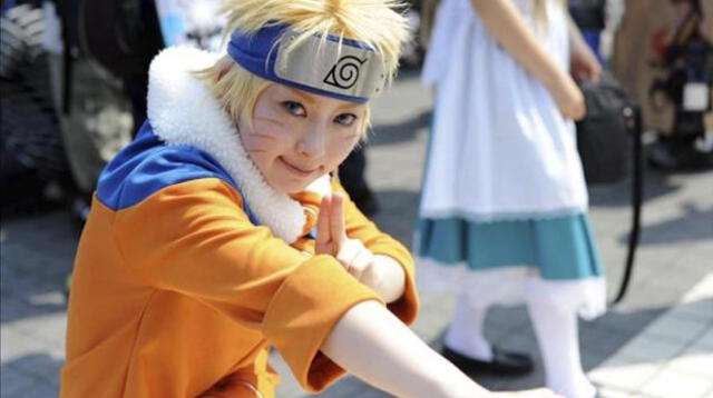 Un otaku haciendo 'cosplay' de Naruto