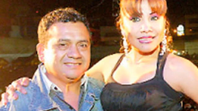 Tony Rosado y Marisol.
