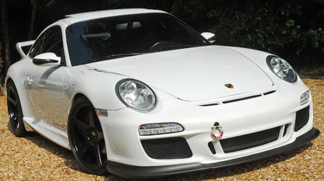 Fan de Paul Walker personaliza un auto Porsche en homenaje a actor