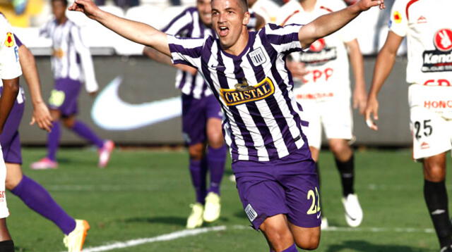 El festejo de su primer gol a León en Matute.