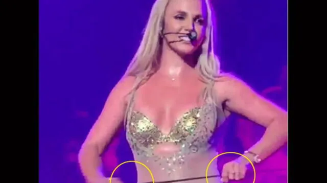 Britney estuvo muy traviesa en último concierto. 