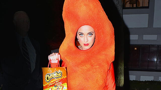 Katy Perry y su curioso disfraz de 'cheeto' por Halloween