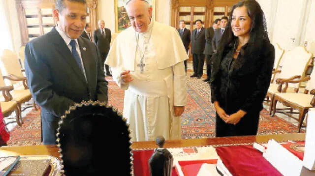 Presidente invitó al Sumo Pontífice a visitar el Perú. También abordaron las políticas sociales.