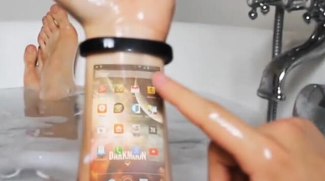 Esta pulsera promete convertir tu brazo en una tablet.