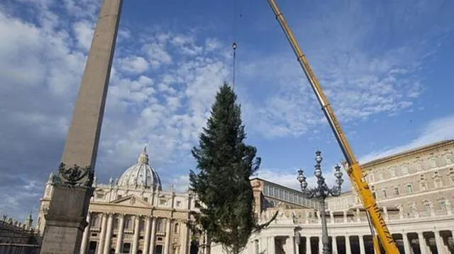 Encuentran cientos de millones de euros "escondidos" en departamentos del Vaticano.