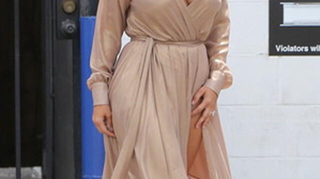 Ya en anteriores oportunidades, Kim Kardashian ha usado trajes color piel.