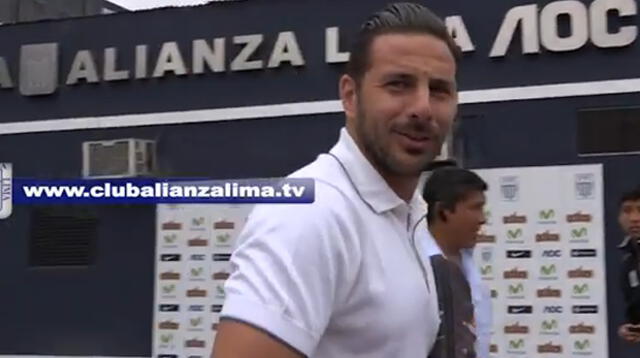 Claudio Pizarro invitó a los hinchas de Alianza a ir al partido por el día del hincha blanquiazul.