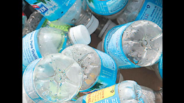 El plástico no desaparece del planeta, solo se transforma. ¡Reciclémoslo!