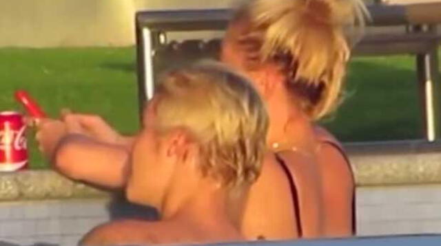 Justin Bieber y Hailey Baldwin hacen travesuras en piscina.