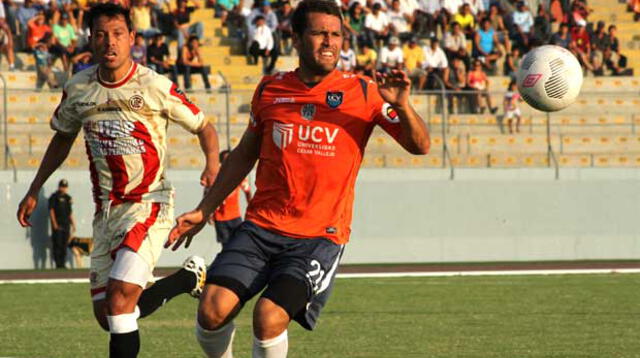 César Vallejo amenaza a Universitario de Deportes.