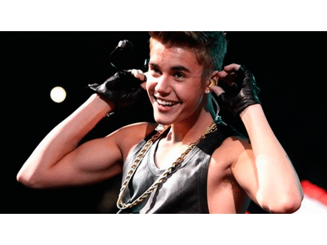 Justin Bieber sorprendió a estudiantes al colarse en su fiesta de graduación