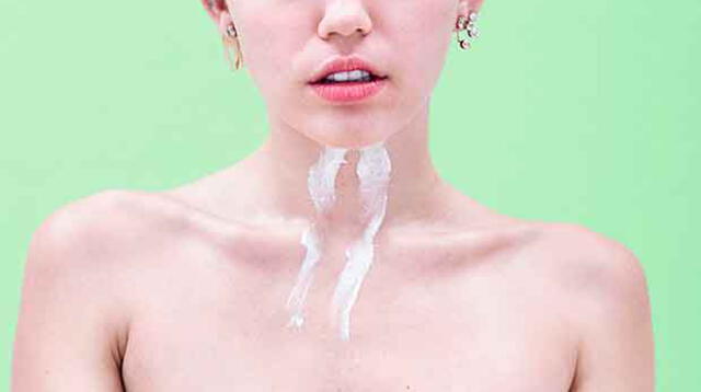 Miley Cyrus desnuda para Paper. 