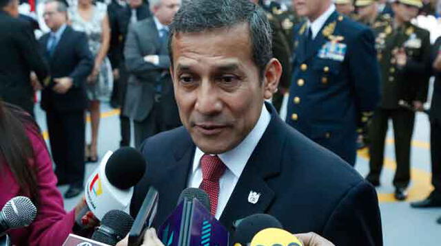 Presidente Humala levantó la voz nuevamente para defender a su esposa.