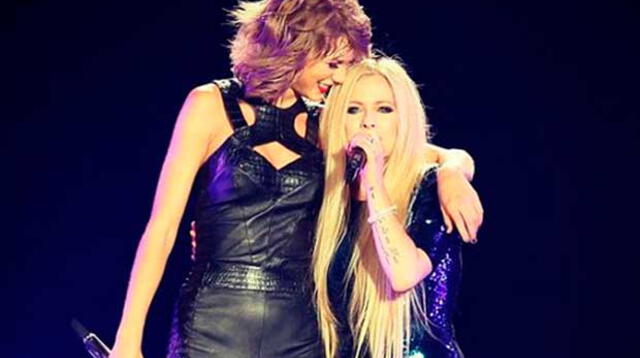 Taylor y Avril encantaron en concierto. 