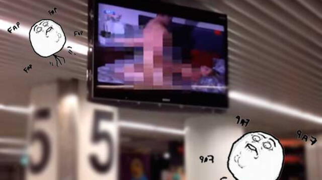 Porno en aeropuerto.