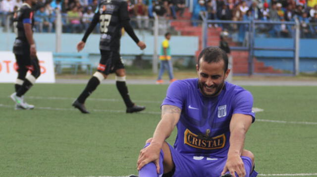 La imagen de Guevgeozián dice mucho, su equipo cayó y ahora su chance al campeonato quedó bastante comprometido