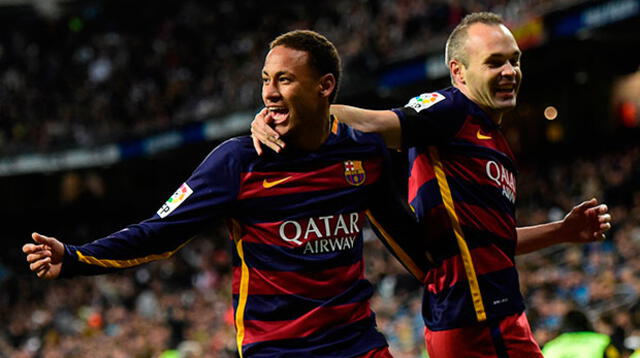 Neymar e Iniesta vienen de anotar en el derbi español