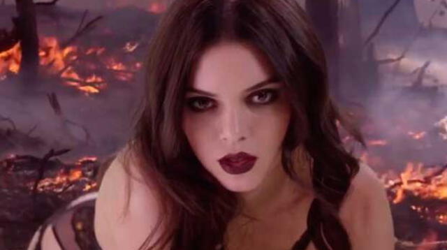 Kendall Jenner posó como sexy gótica.