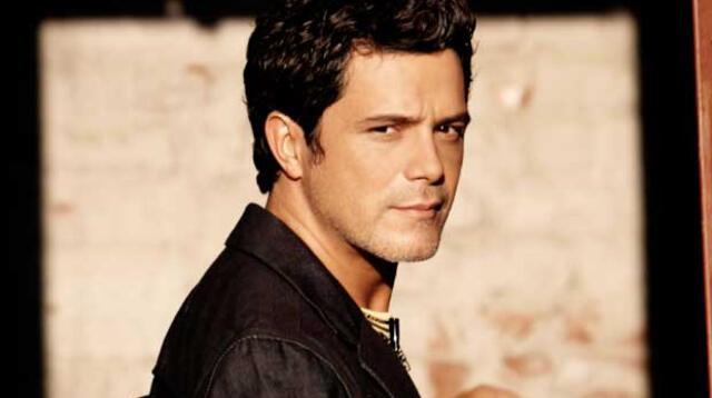 Alejandro Sanz.