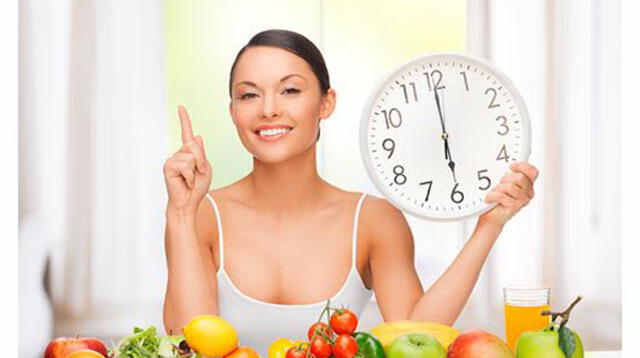 Se recomienda que todos los alimentos tengan una hora establecida.