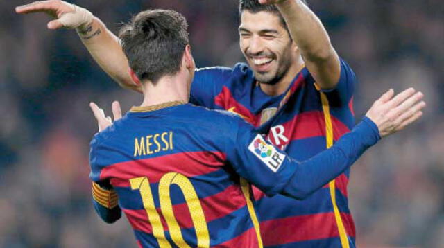 Suárez marcó cuatro tantos, los otros tres fueron de la Pulga Messi. 