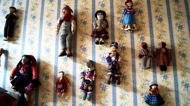 Muñecas de trapo con características de la sierra peruana