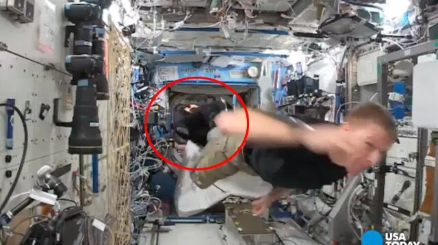 El astronauta llamó a la NASA para pedir ayuda.