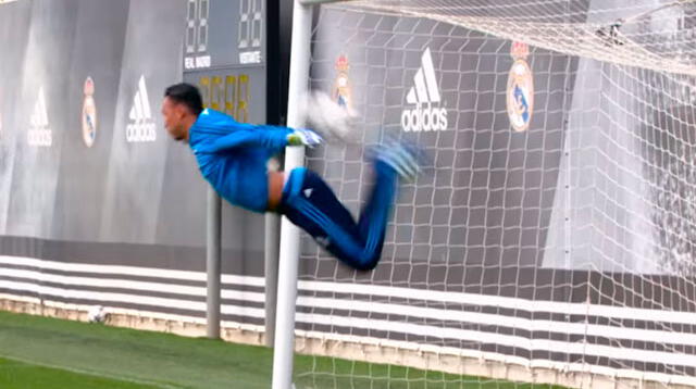 Keylor Navas hizo el Escorpión de Higuita.