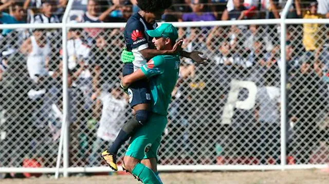 Alianza Lima vence por 2-1 a La Bocana