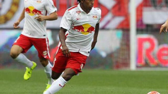 Ante Austria Viena marcó su tercer gol en el Red Bull Salzburgo