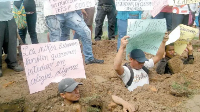 Padres y escolares en simbólica medida de lucha