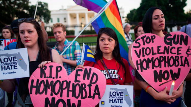 Miles de personas marchan en EE.UU. para pedir un alto a la homofobia
